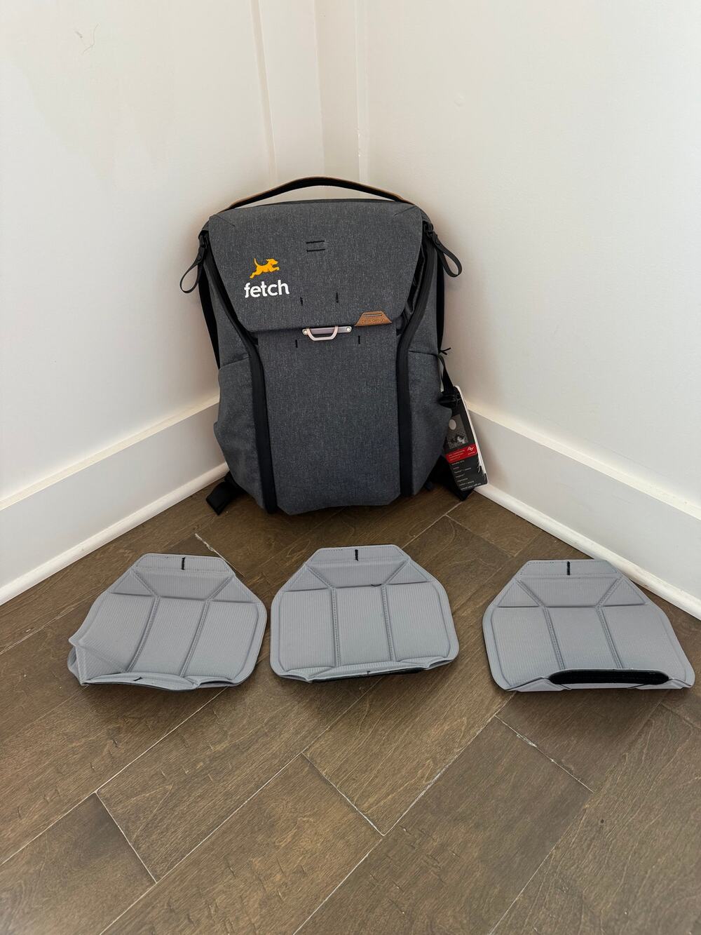 Peak Design NEW Everyday Backpack 20L Charcoal Grey Camera Laptop Fetch Logo